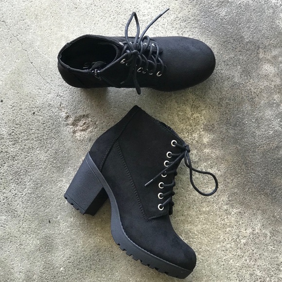 Soda Black Military Lug Sole Heeled Combat Bootie - Picture 8 of 8